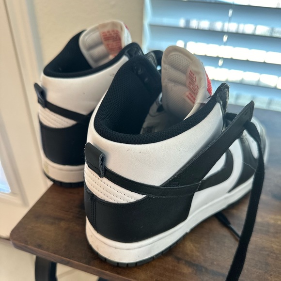 Nike Dunk High - Picture 2 of 3